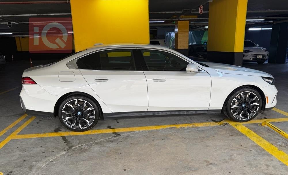 بي ام دبليو الفئة 5